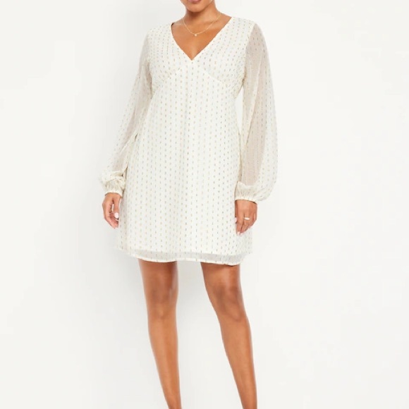 Old Navy Dresses & Skirts - NWT Old Navy Women's Ivory V-Neck Long Sleeve Mini Dress Medium Tall